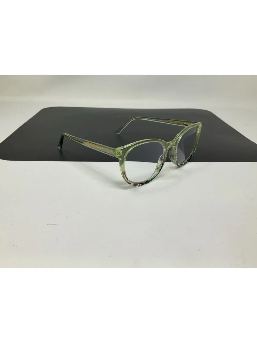 Peepers 3293 That's A Wrap Readers Blue Light Filter & Spring Hinges + 1.50